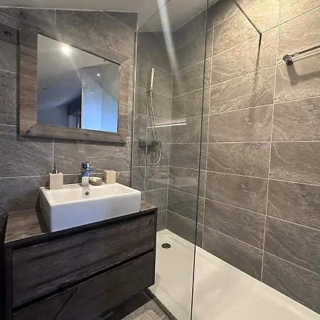 アパート Spacious Luxury Alpine Duplex In Montana *